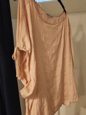 Relaxed Peach Tie-Sleeve Tunic Top